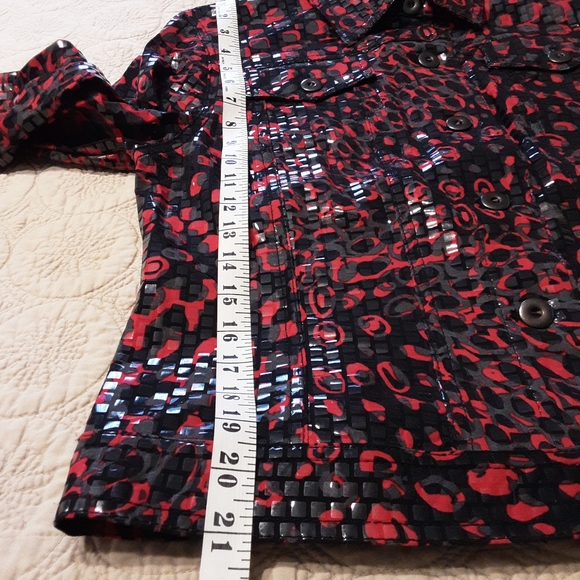 RUBY ROAD BLACK AND RUBY RED MATALIC ABSTRACT ART JACKET, SIZE MEDIUM - Picture 16 of 16